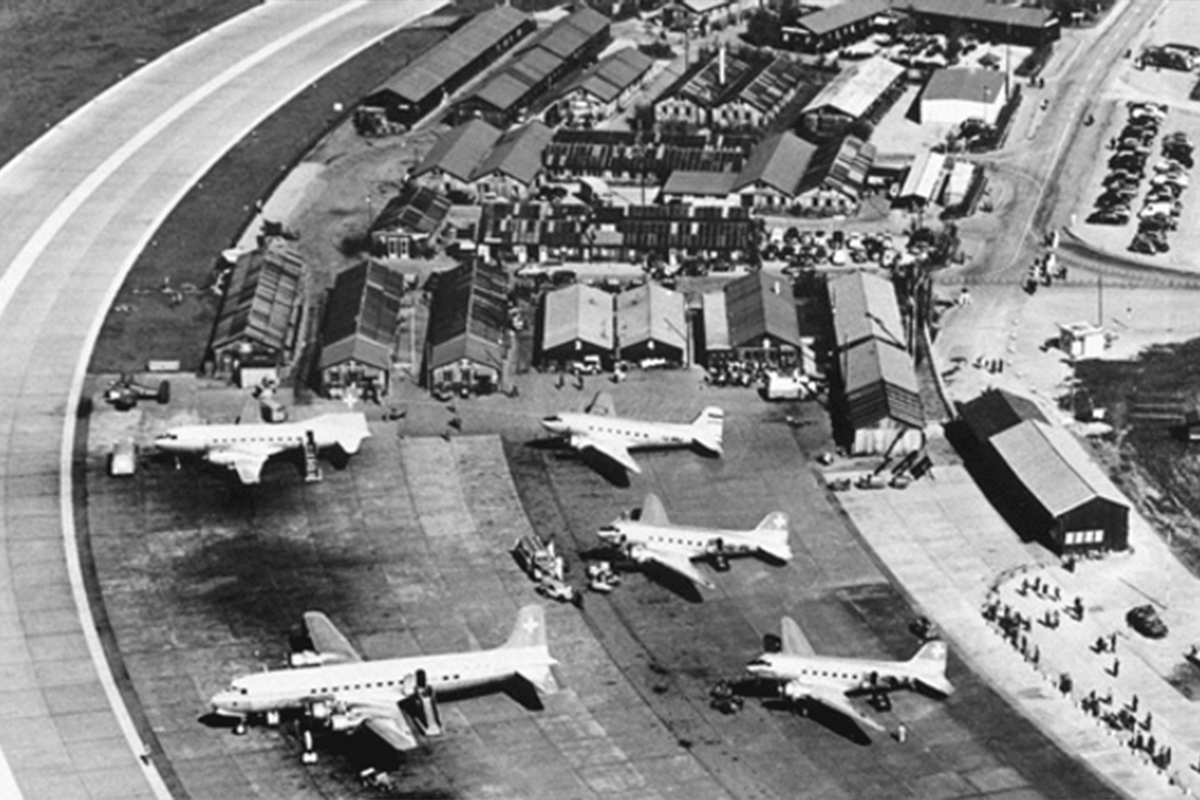 Vue du ciel de l'aéroport de Zürich 1948